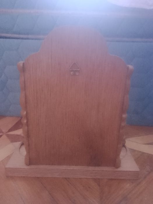 Икона ручной работы с подсвечниками