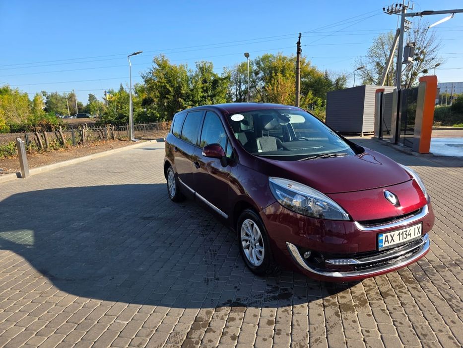Продам Renault grand scenic 3 2013  3 2013