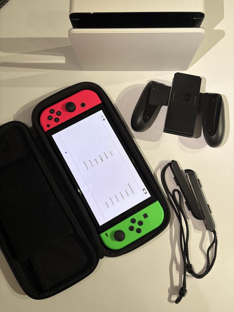 Nintendo switch Oled + karta pamięci, case, gra
