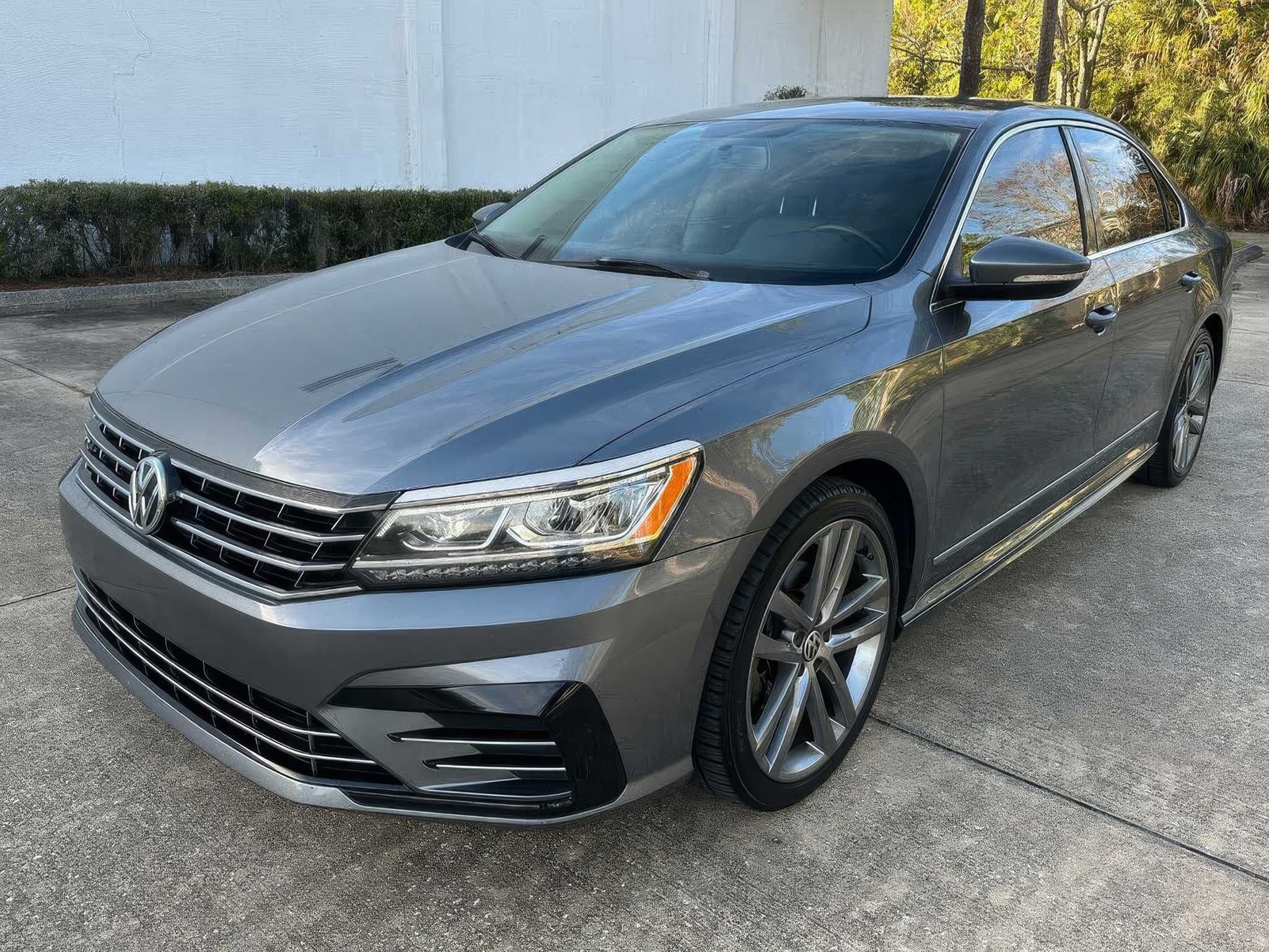 2016 Volkswagen Passat R-Line