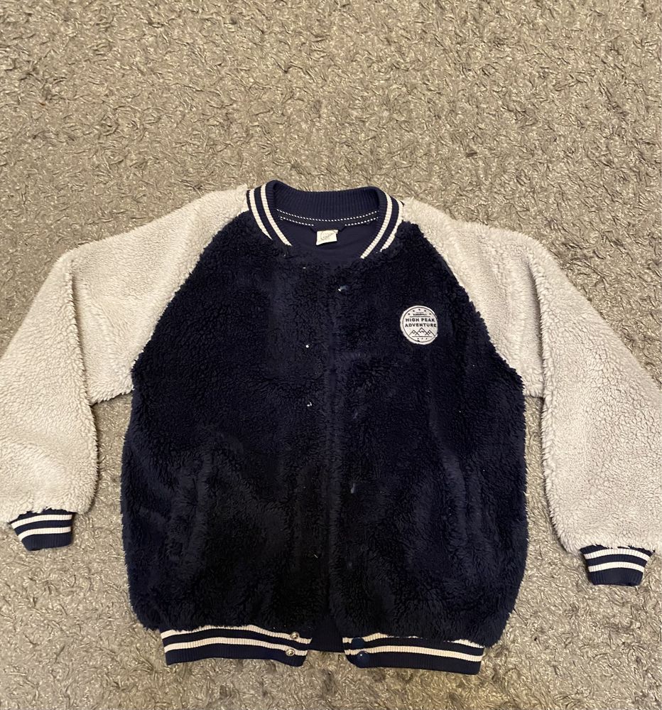 Bluza polar bejsbolówka r. 146