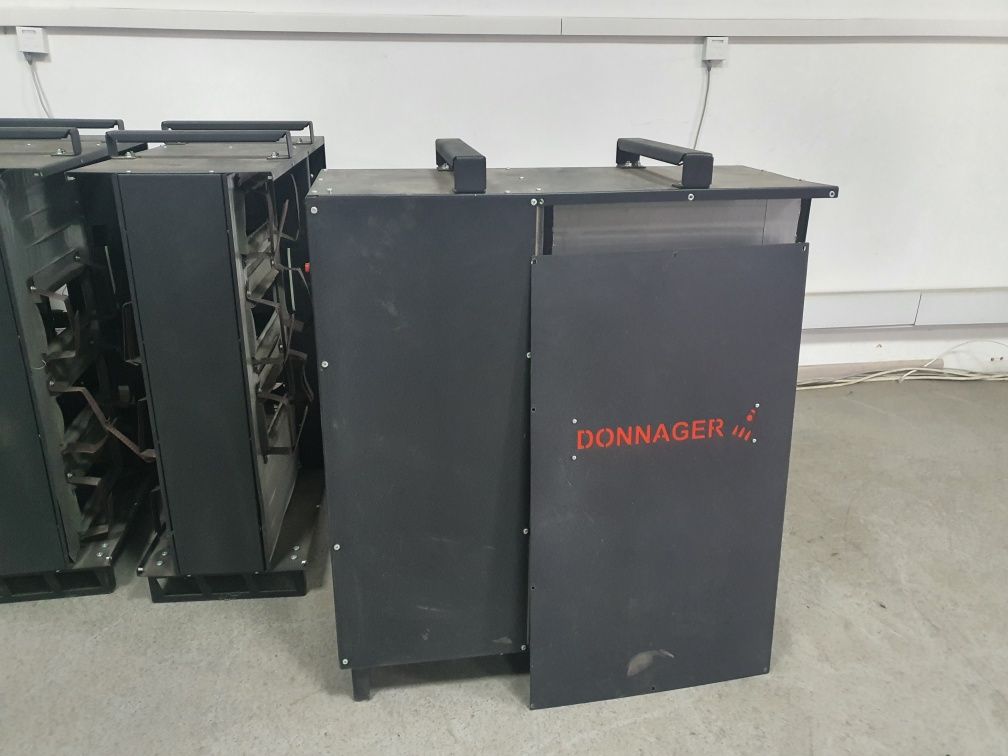 Корпус donnager case на 6 gpu. Корпус для видеокарт