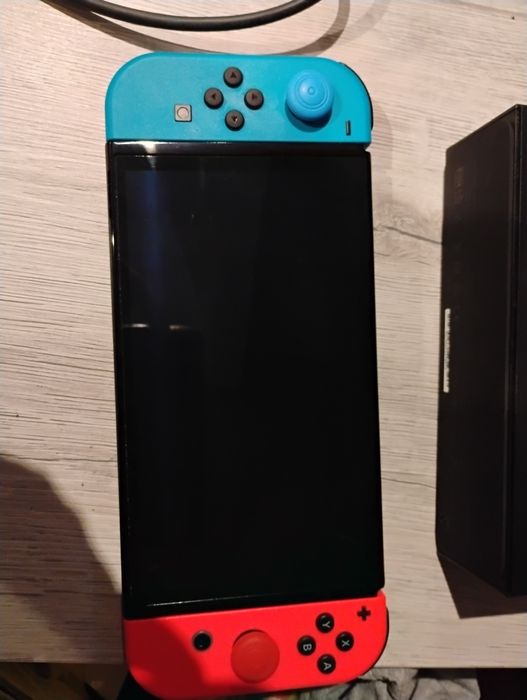 Nintendo Switch  plus gra Minecraft