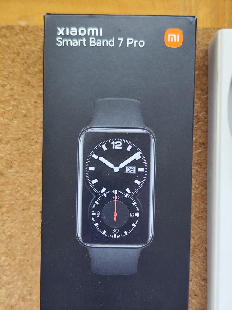 Xiaomi Smart Band 7 Pro c/ 9 braceletes coloridas