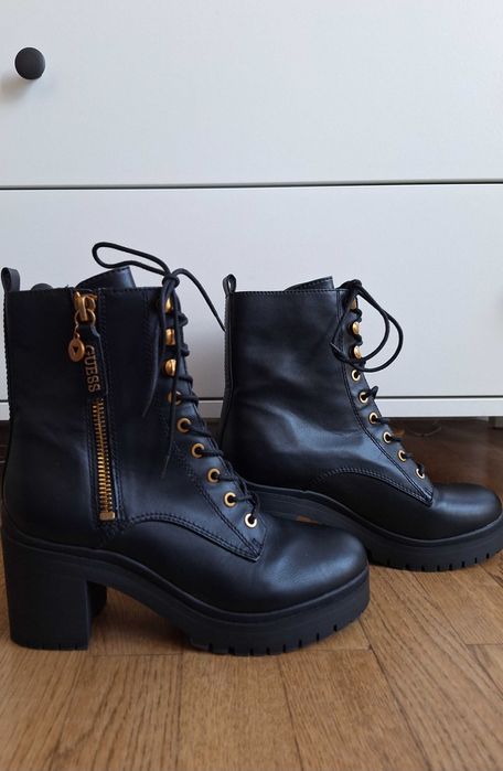 GUESS Czarne Botki Sznurowane na Platformie, trapery, guess buty zima