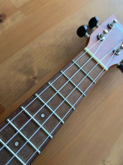 Ukelele Ashton UKE200SP