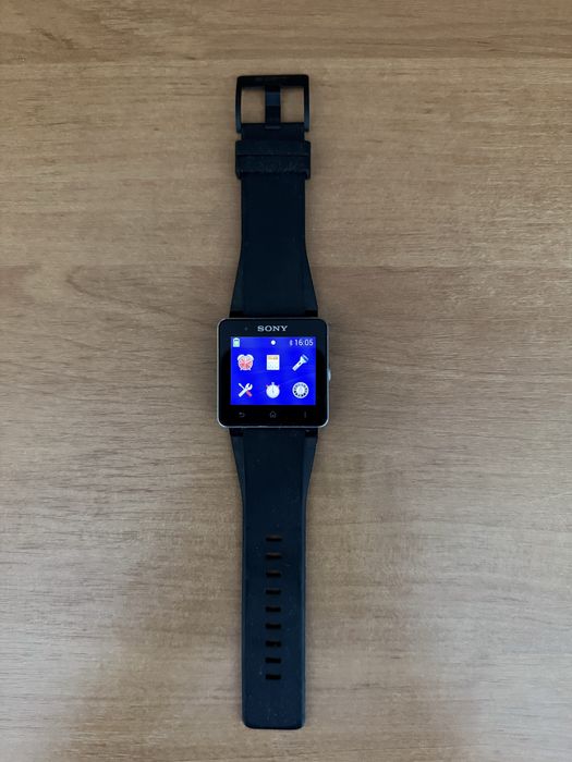 Продам Смарт-часы Sony SmartWatch 2 SW2