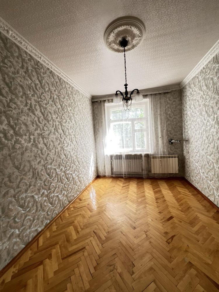 Продаётся 2 ком кв. по ул. Жуковского в Александровском районе!