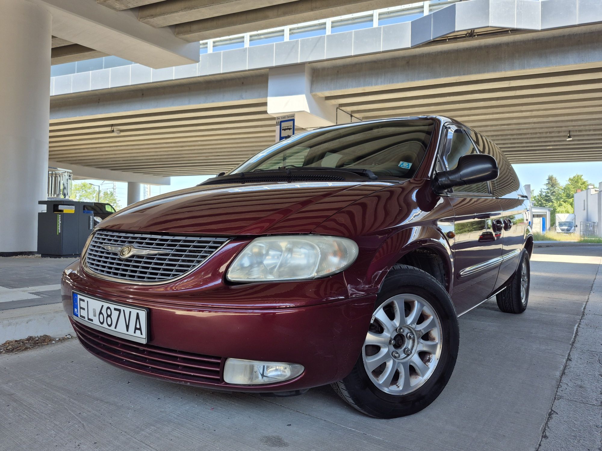 Chrysler Voyager 3.3 benzyna+LPG, 2002 r. 7 osobowy, klima, skóry