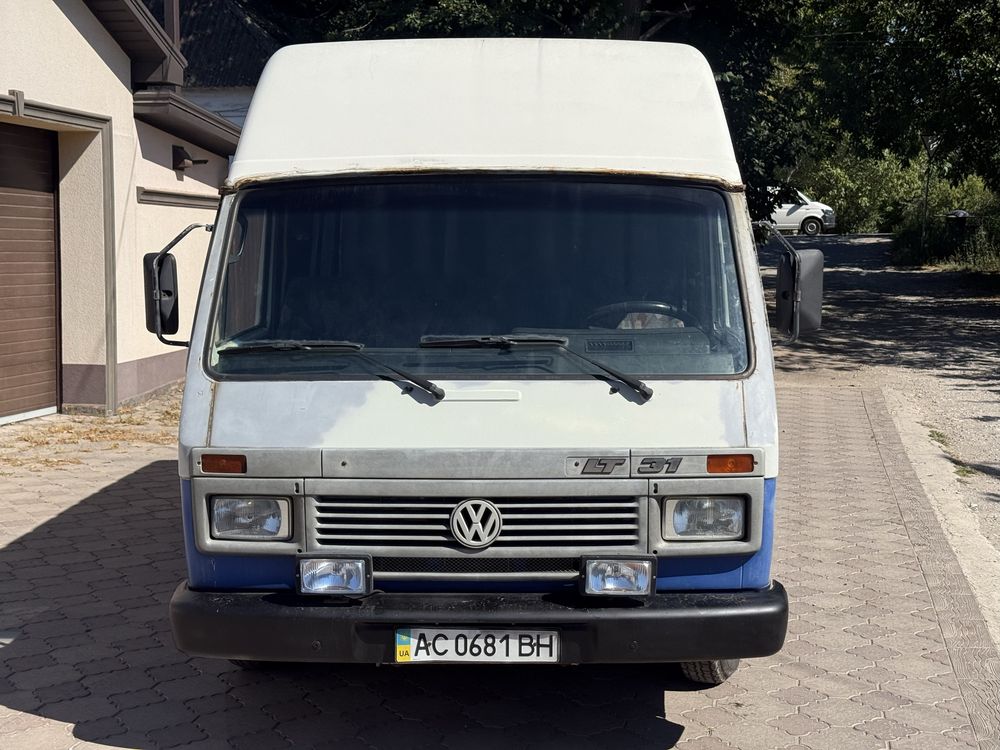 Volkswagen LT31. Пассажир. Автодом. 2.4 дизель.
