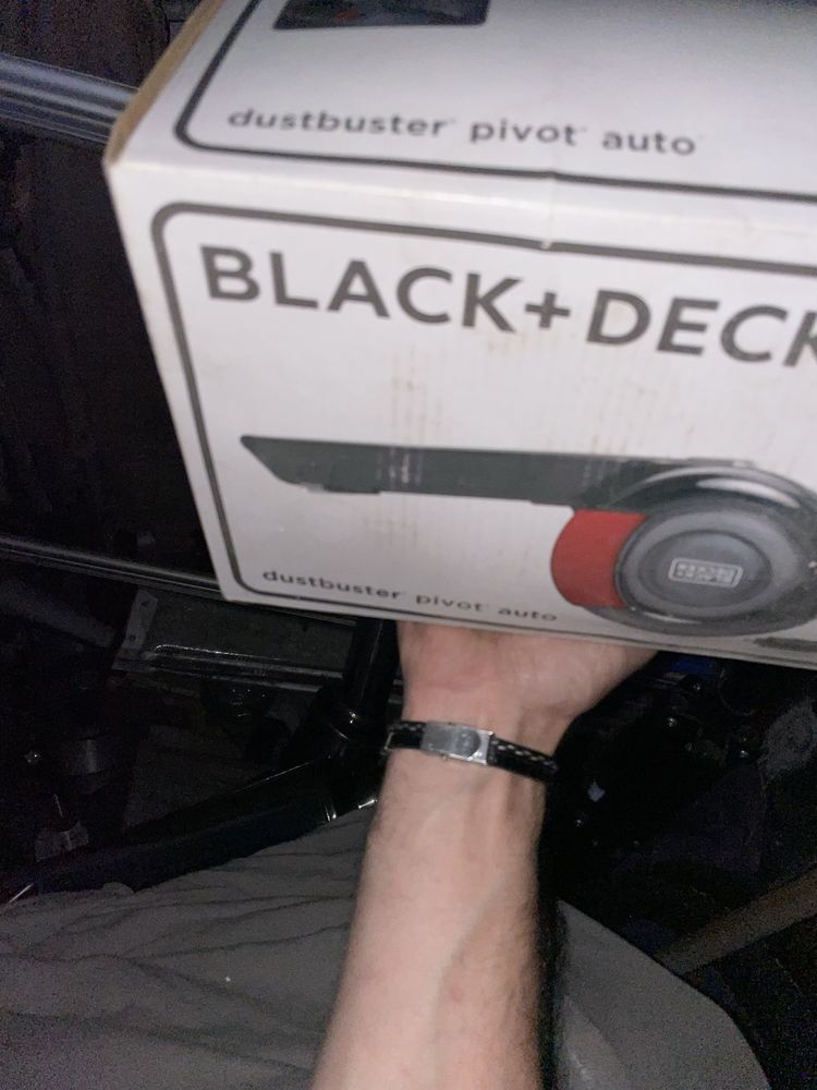 Odkurzacz samochodowy  Black+Decker