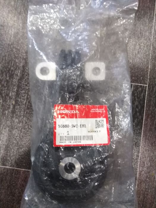 Honda (опора двигателя правая верхняя 50880swce81