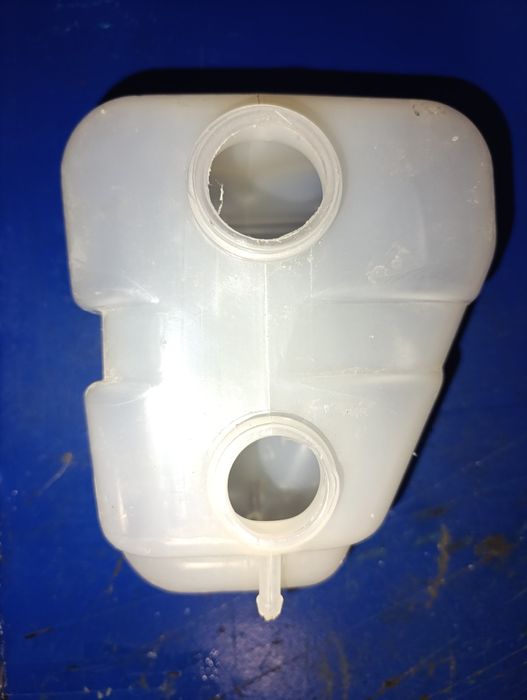 Бачок розширювальний Таврія, 1102, 1103, 1105 (2 горловини)