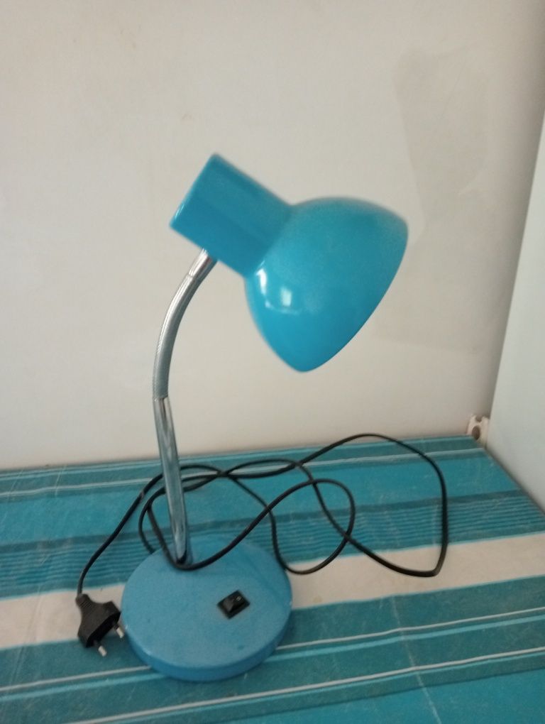 lampa  biurkowa stojąca