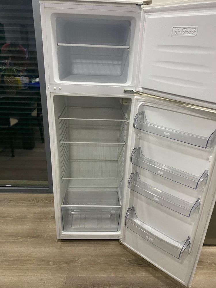 Frigorífico com arca (duas portas)