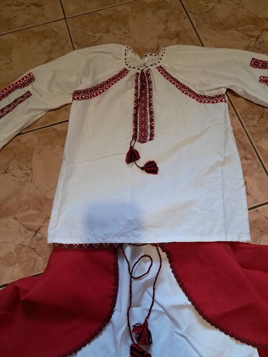 Костюм український вишиванка