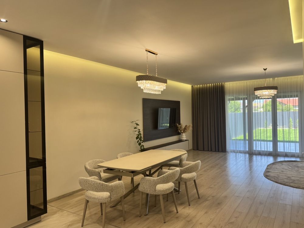 Продаж таунхаусу з власним двориком/КМ New village