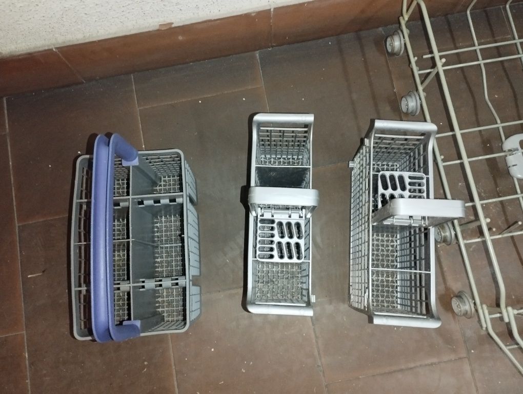 Cesto talheres máquina loiça