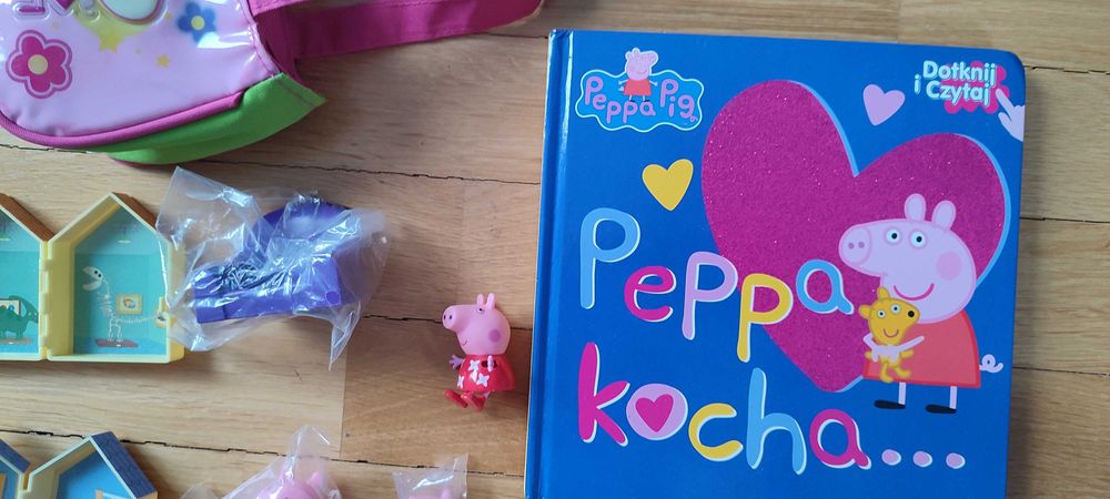 Zestaw Świnna Peppa Pig, figurki NOWE, książka dotykowa sensoryczna