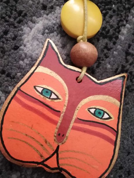 Zawieszka kot drewniany ręcznie malowany