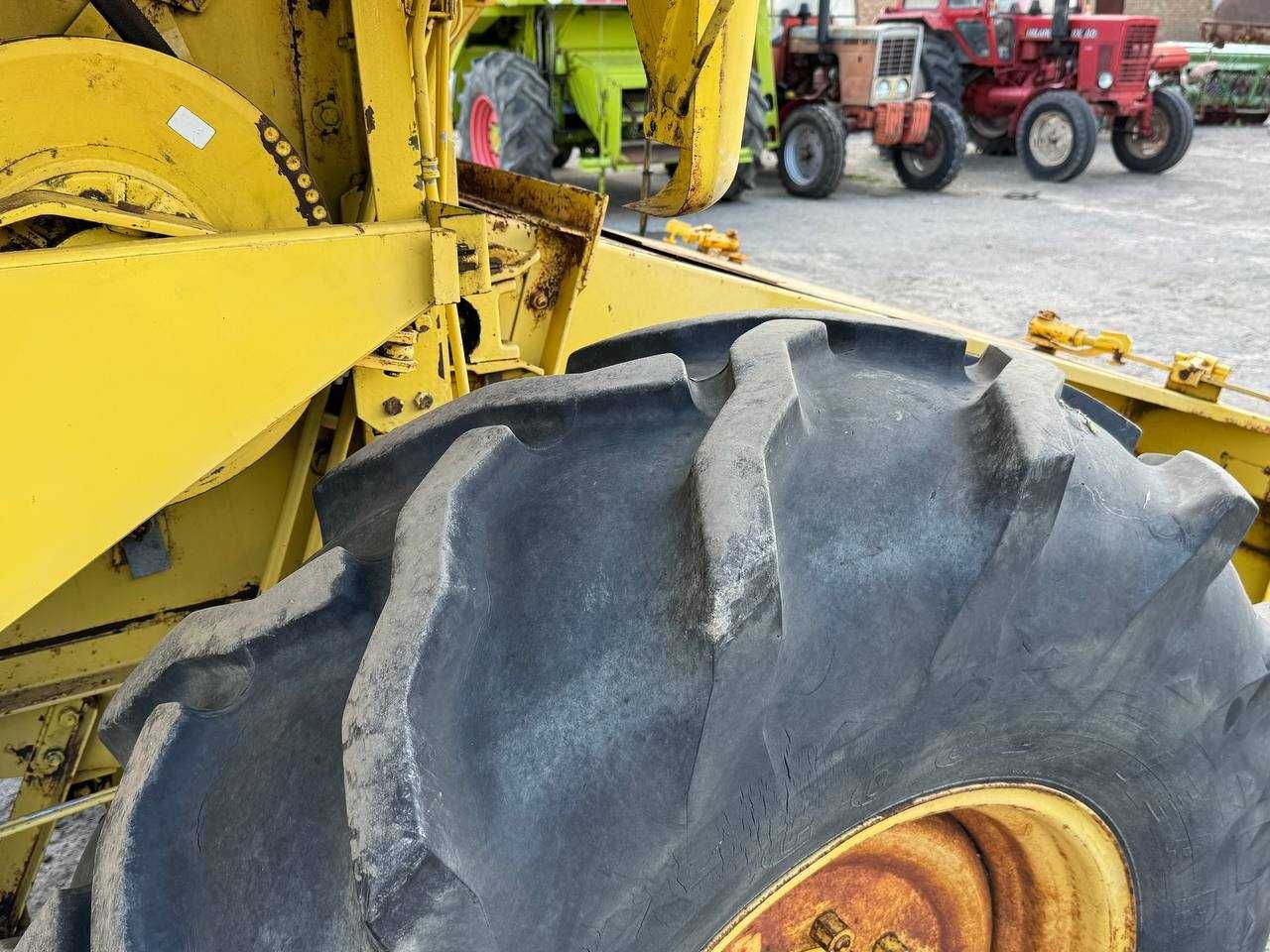 Свіжо привезений зерновий комбайн New Holland 1520 700МОТОГОДИН