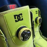 Ботинки для сноуборда DC с креплениями