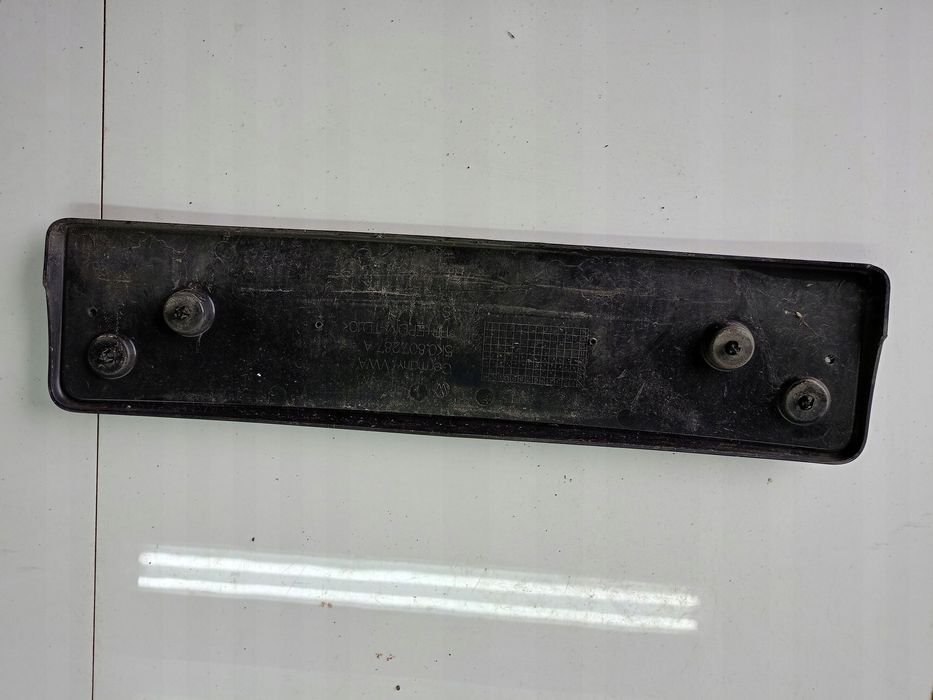 volkswagen golf vi 2008 ramka przedniej tablicy rejestracyjnej