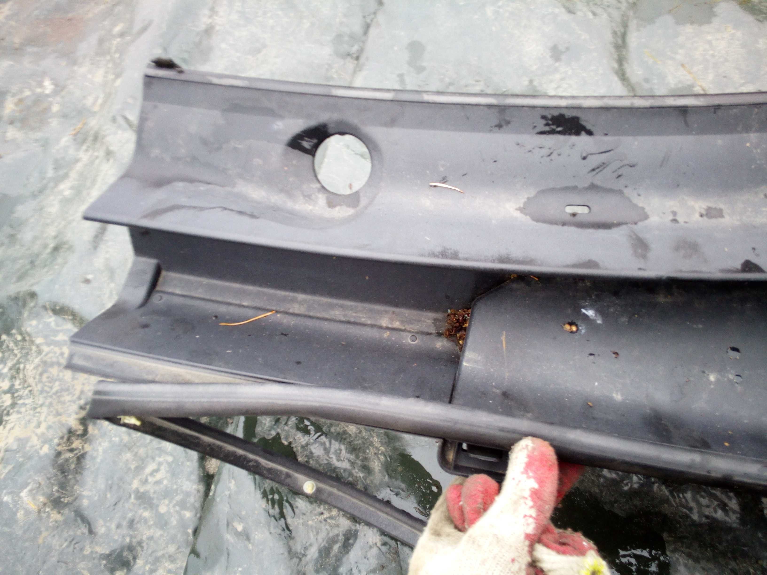 toyota verso 09-18 podszybie LEWE wersja EU