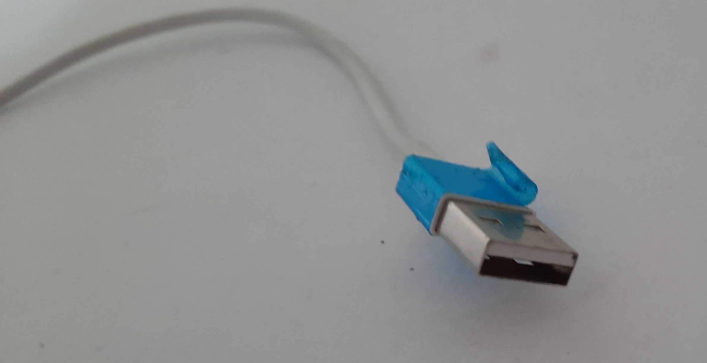 Продам неробочий usb c кабель