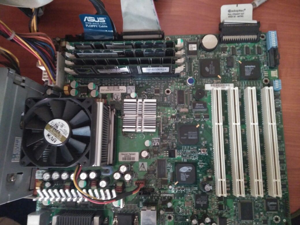 Motherboard PC HP + 2 Drives de Data Digital + EXTRAS