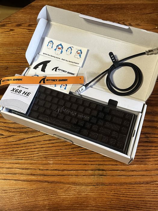 Attack shark X68HE на магнітних перемикачах RGB