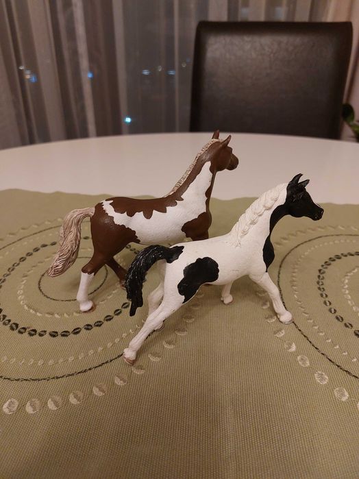 Zestaw koni Schleich