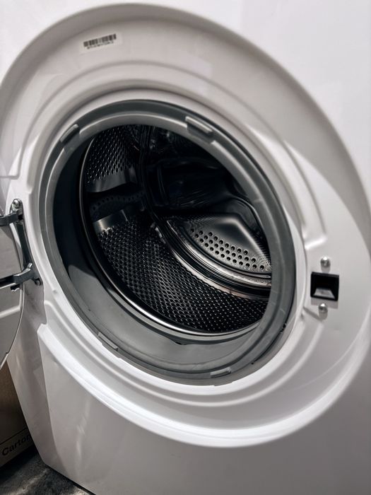 Máquina de Lavar Roupa LISTO 8kg – como  Nova 1 mês de uso