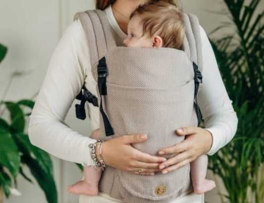 Nosidełko LennyLight z tkaniny skośno-krzyżowej, 100% bawełna