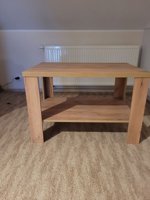 2 komody w kolorze dębu + stolik