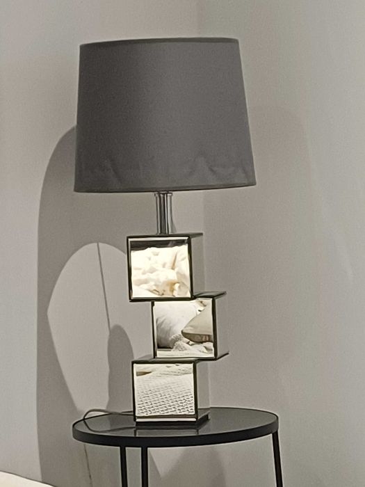 Candeeiro de mesa/sala ou escritório