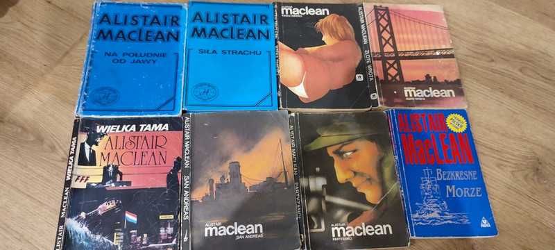 Zbiór książek Alistair'a MacLean'a