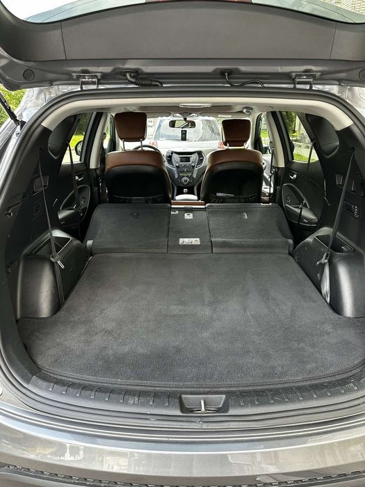 Автомобіль Hyundai Santa fe