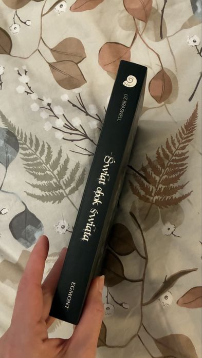 Liz Braswell swiat obok swiata mroczna basn mala syrenka