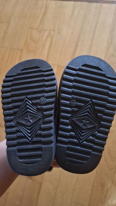 Дитячі черевики зимові