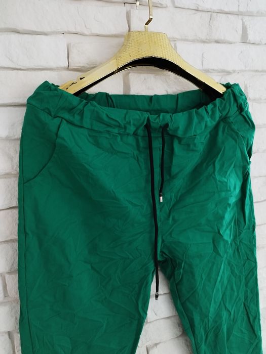 Zielone włoskie gnieciuchy gumki elastyczne wygodne spodnie 46 48 50