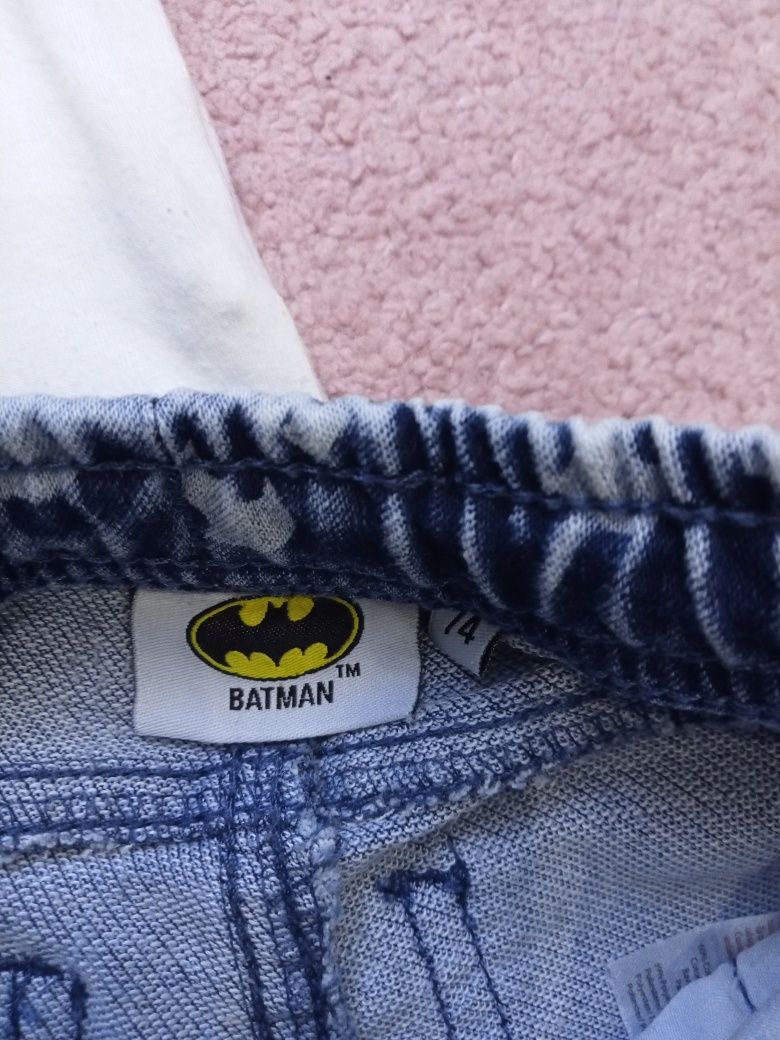 Jeansy Batman + koszula 5 10 15 rozmiar 74