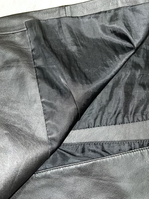 Жіночий плащ із натуральної шкіри