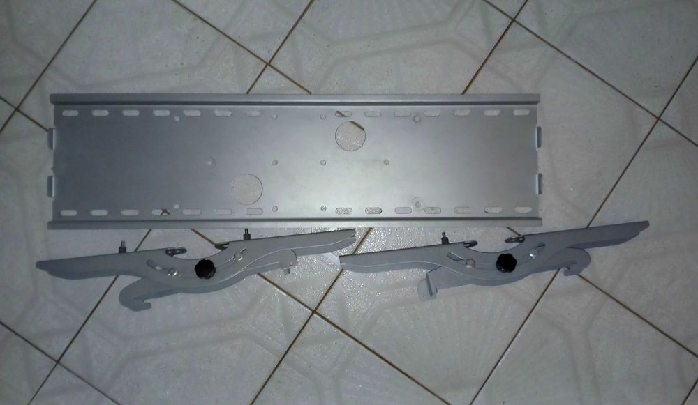 Uchwyt do telewizora