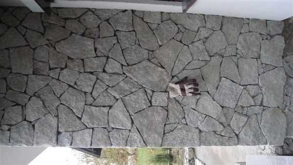kamień elewacyjny łupek granitowy płyty kostka schody blaty fasada