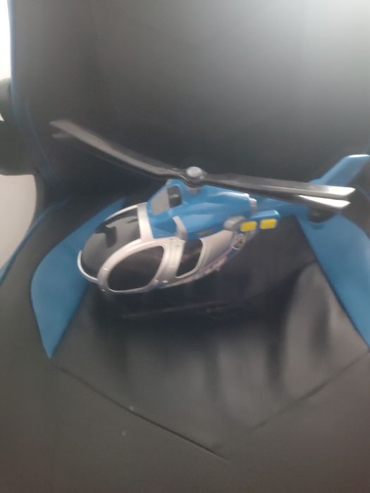 Helikopter policyjny Dumel