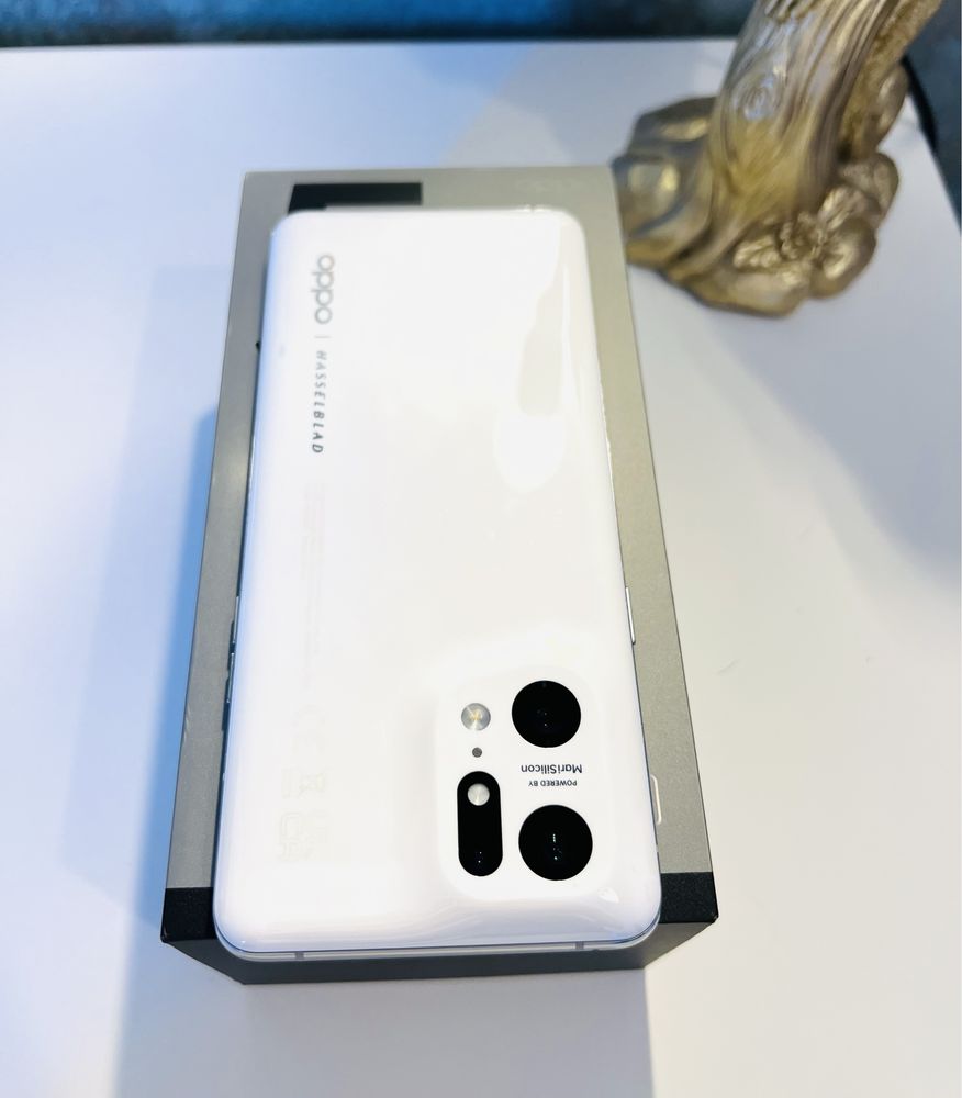OPPO Find X5 Pro - 256GB Branco - Garantia (15 capas)