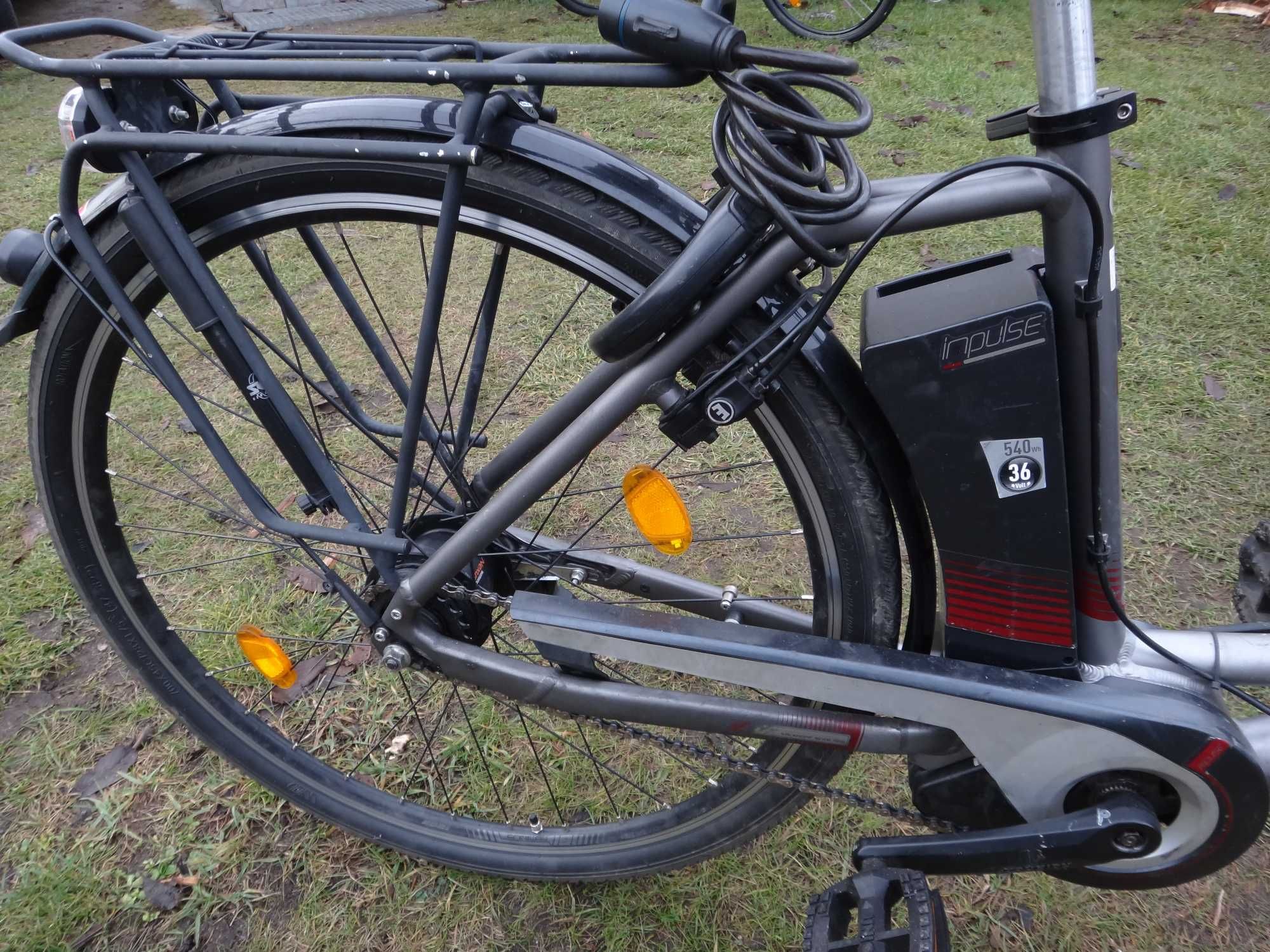 rower ze wspomaganiem ze sprawną baterią