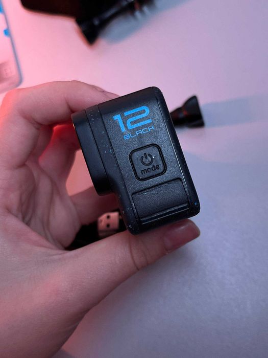 GoPro Hero 12 з хорошим комплектом