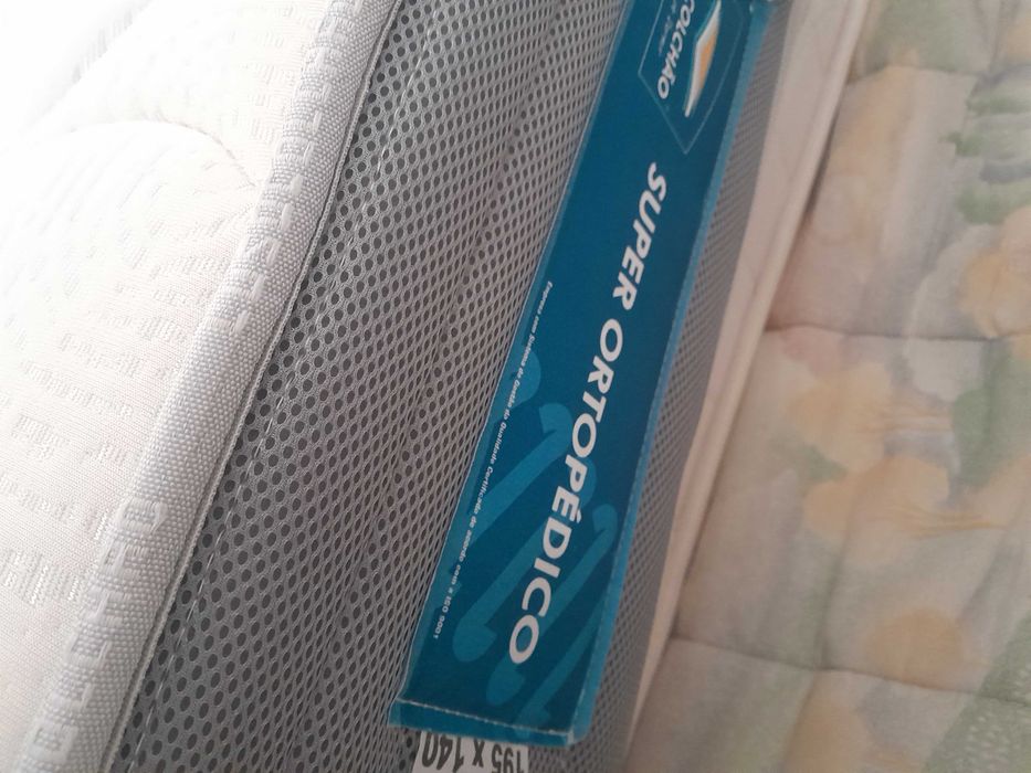 Vendo cama +estrado +colchão